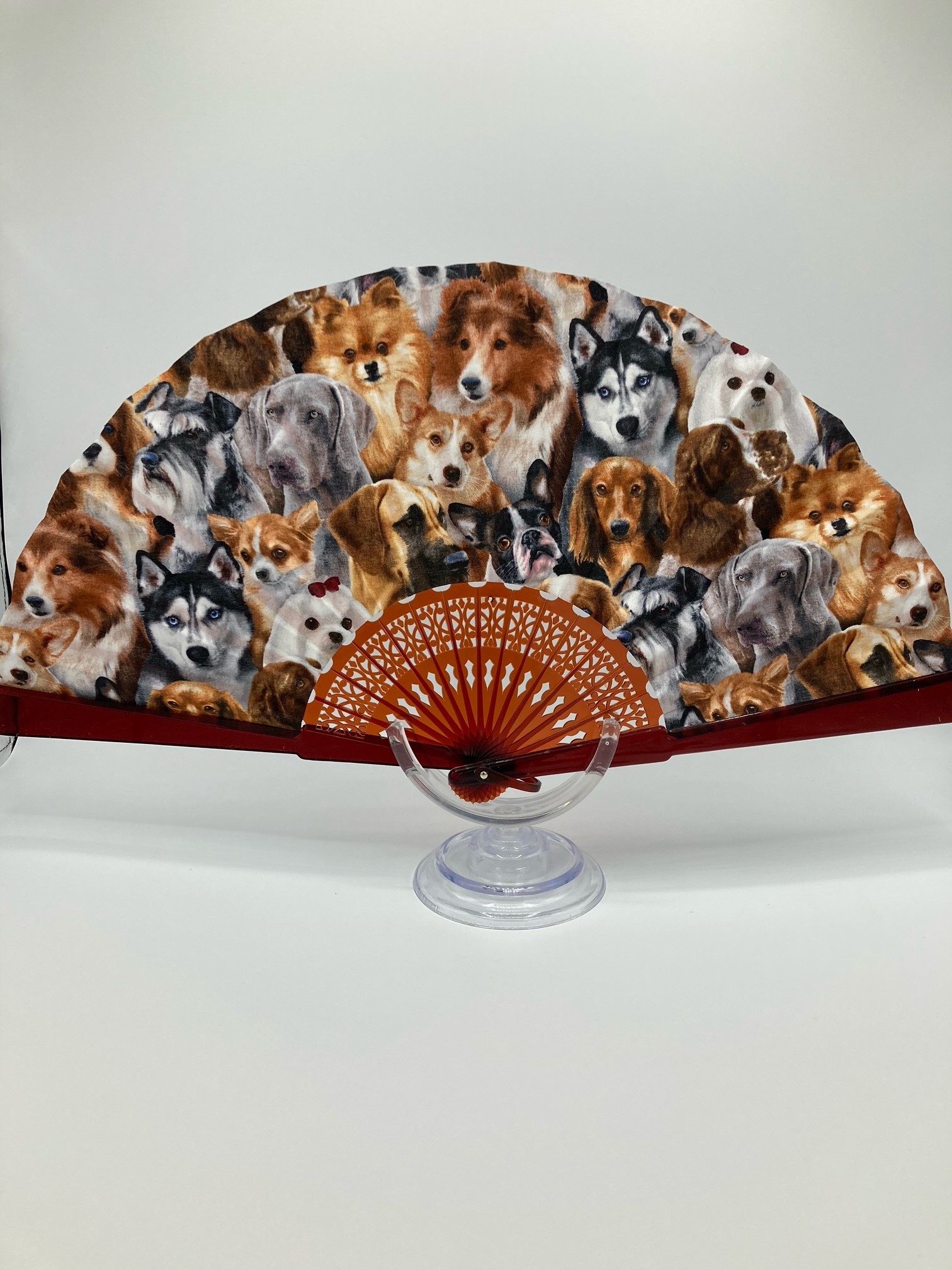 Ventaglio Pieghevole In Cotone Stampato - Motivo Cani, Con Base In Legno